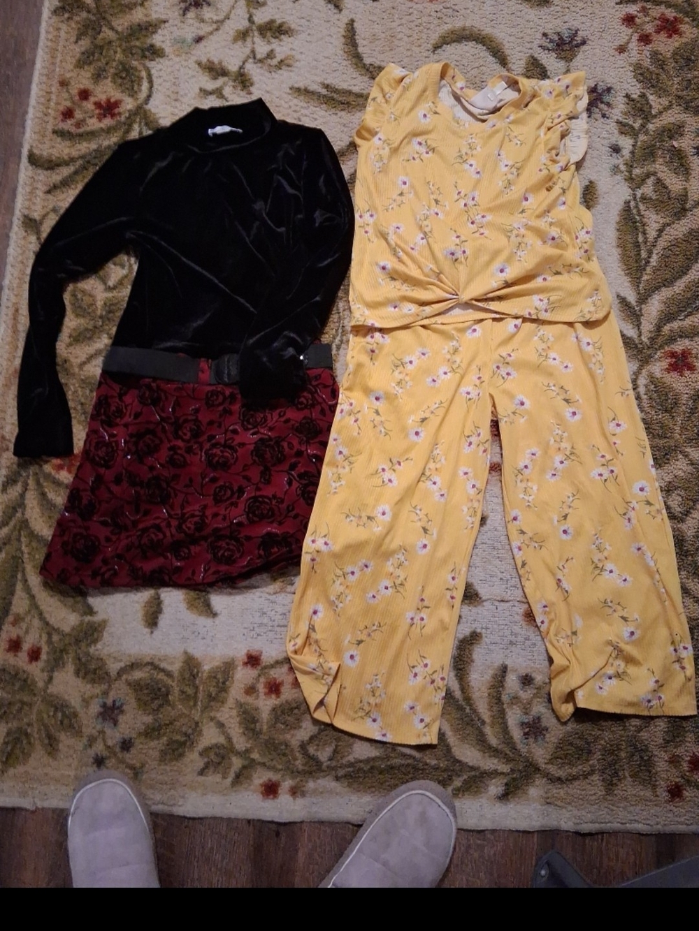 GIRLS LG items